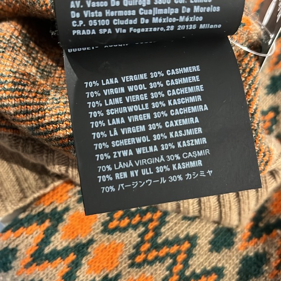 Prada AW/18 Runway Camel Brown Chevron Logo Cashmere Crew-Neck Sweater - Picture 13 of 13